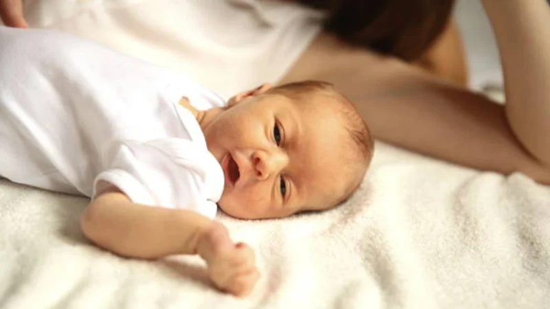 শীতে শিশুর যত্নে কী করবেন আর কী কী করবেন না