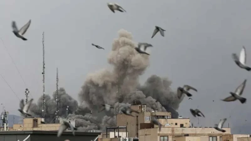 মার্কিন নাগরিকদের অবিলম্বে ১৪ দেশ ছাড়ার নির্দেশ